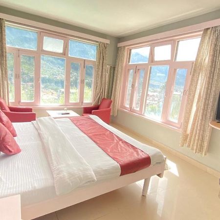 Hotel Meadows Manali Экстерьер фото