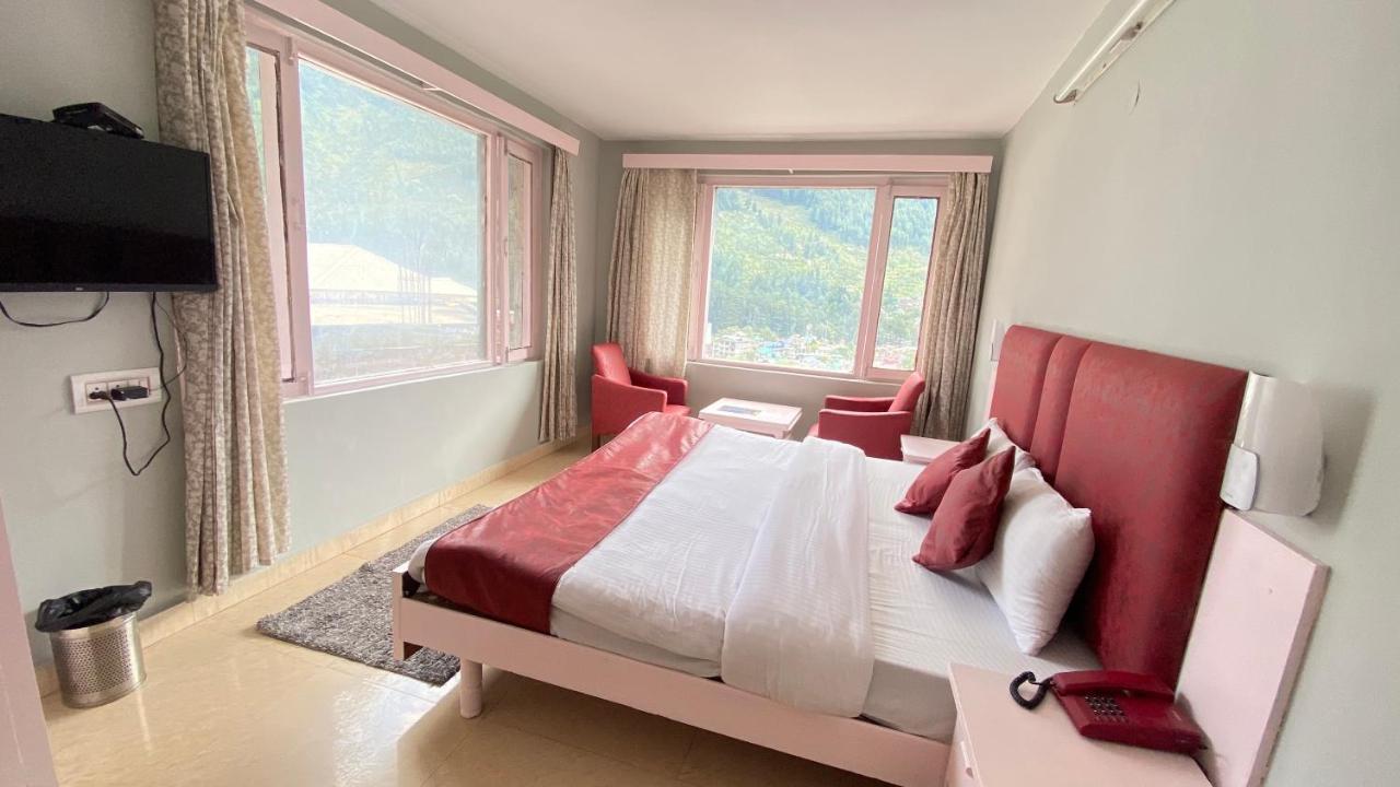 Hotel Meadows Manali Экстерьер фото