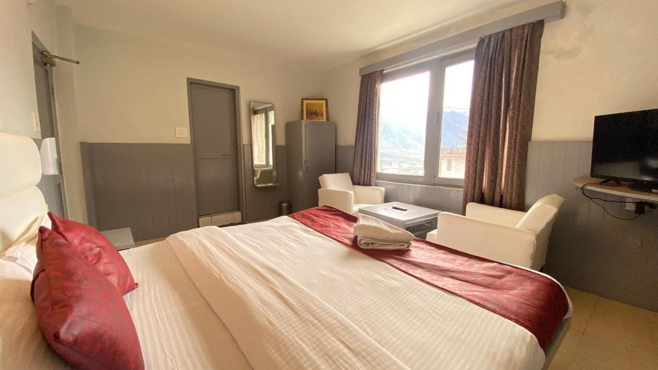 Hotel Meadows Manali Экстерьер фото