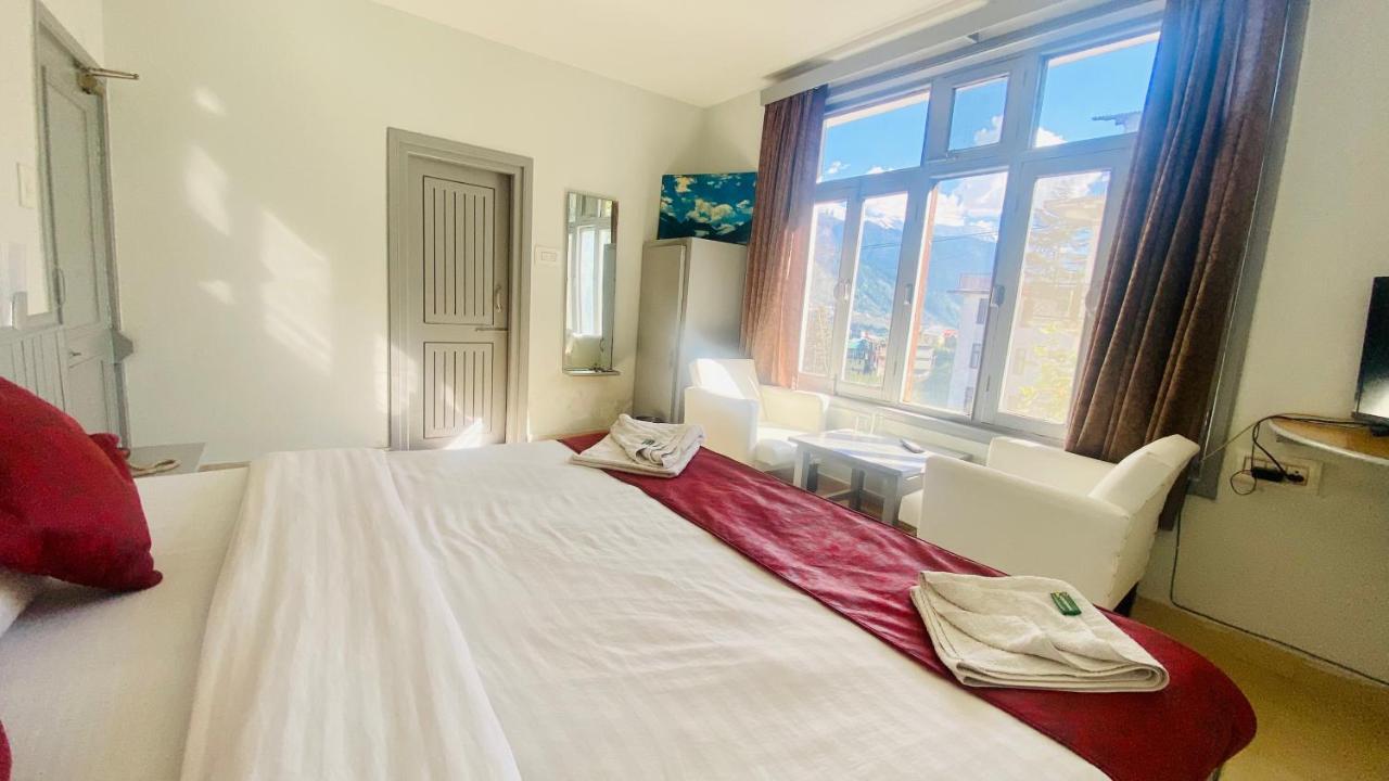 Hotel Meadows Manali Экстерьер фото