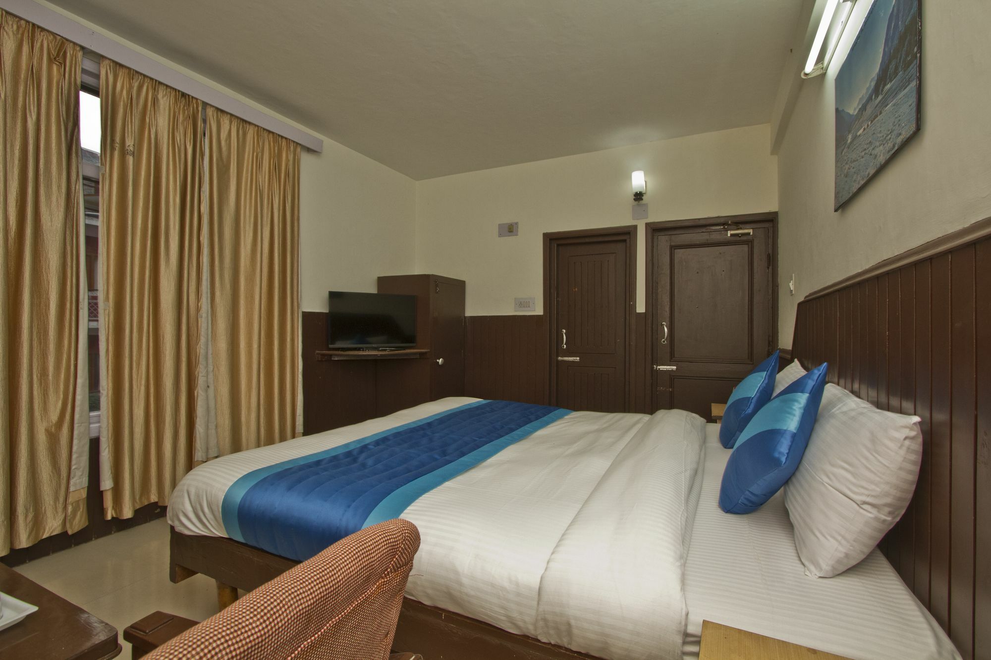 Hotel Meadows Manali Экстерьер фото